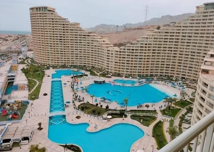 Porto Sokna Pyramids Seaview *